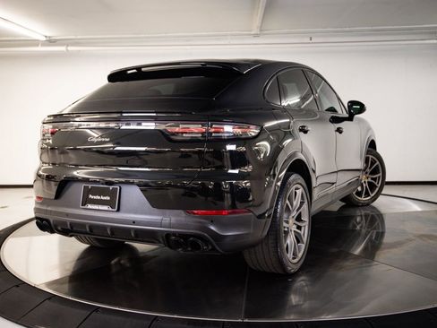 Certified 2023 Porsche Cayenne Platinum Edition AWD/4WD image 7