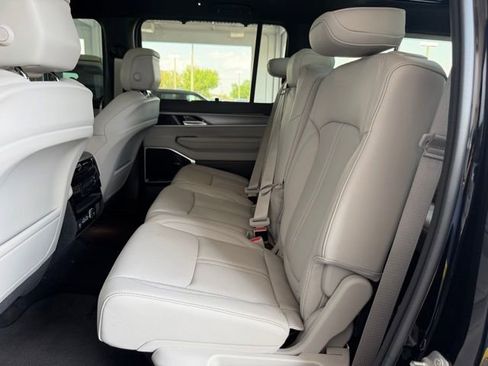 New 2026 Jeep Grand Wagoneer L Limited AWD/4WD image 19