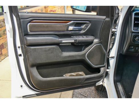 Used 2022 RAM 1500 Laramie AWD/4WD image 10