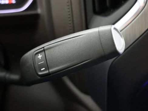 Used 2022 GMC Sierra 3500 Denali image 6