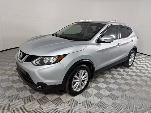 Used 2018 Nissan Rogue Sport SV AWD/4WD image 8