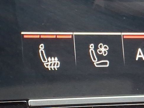 Used 2021 Audi SQ8 Prestige w/ Prestige Package image 25