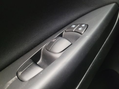 Used 2016 Nissan Sentra S FWD image 27