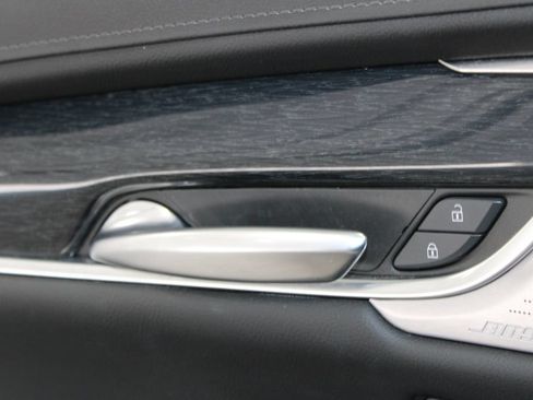 Used 2024 Cadillac XT5 Premium Luxury FWD image 23