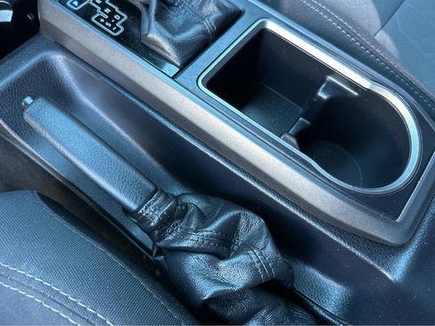 Used 2020 Toyota Tacoma TRD Sport image 29