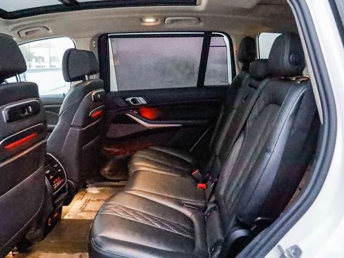 Used 2023 BMW X7 xDrive40i image 23