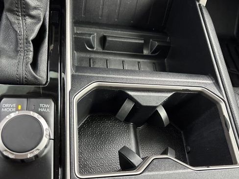 Used 2022 Toyota Tundra Limited image 41