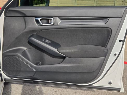 Used 2024 Honda Civic Sport image 28