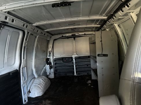 Used 2023 GMC Savana 2500 w/ Driver Convenience Package image 35