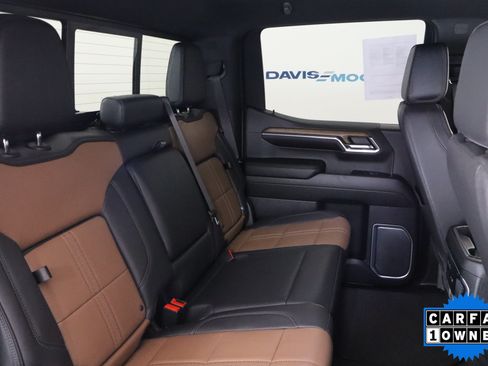 Used 2024 Chevrolet Silverado 1500 High Country w/ Technology Package AWD/4WD image 22
