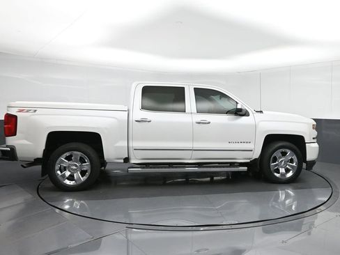 Used 2017 Chevrolet Silverado 1500 LTZ Z71 w/ LTZ Plus Package image 8