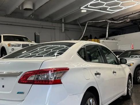 Used 2014 Nissan Sentra S FWD image 7