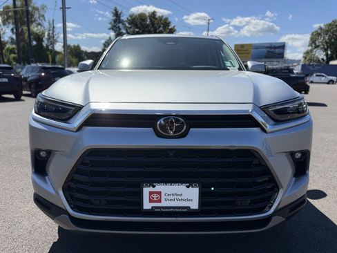 Used 2024 Toyota Grand Highlander Platinum image 7