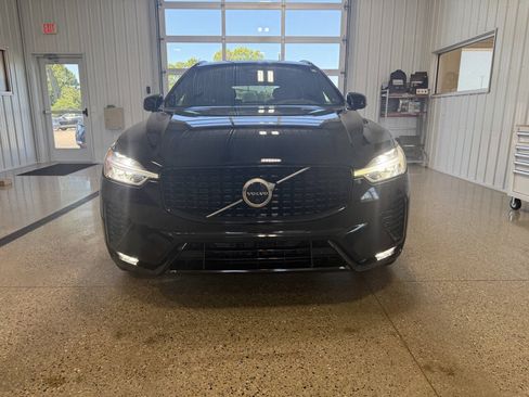 Used 2023 Volvo XC60 B5 Plus AWD/4WD image 8