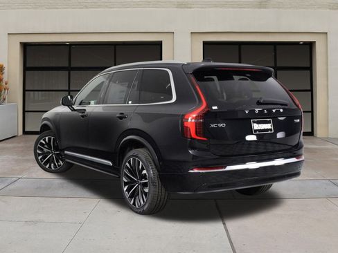 New 2026 Volvo XC90 T8 Plus image 3