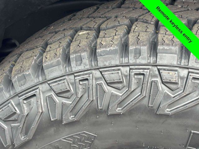 Used 2022 Jeep Wrangler Unlimited Rubicon 4xe w/ Cold Weather Group AWD/4WD image 34
