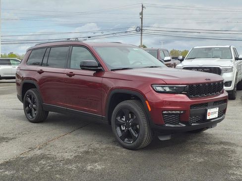 New 2025 Jeep Grand Cherokee L Limited w/ Black Appearance Package image 2