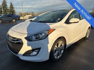 Used 2014 Hyundai Elantra GT w/ Option Group 03 video 3