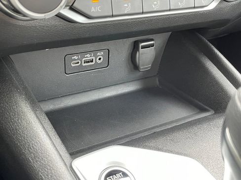 Used 2025 Nissan Altima 2.5 SV FWD image 19