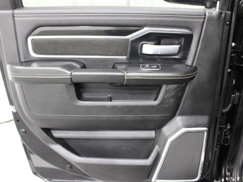 Used 2022 RAM 3500 Laramie image 25