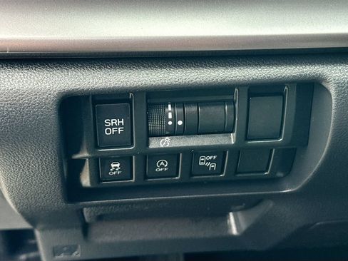 Certified 2023 Subaru Crosstrek 2.5i Limited AWD/4WD image 6