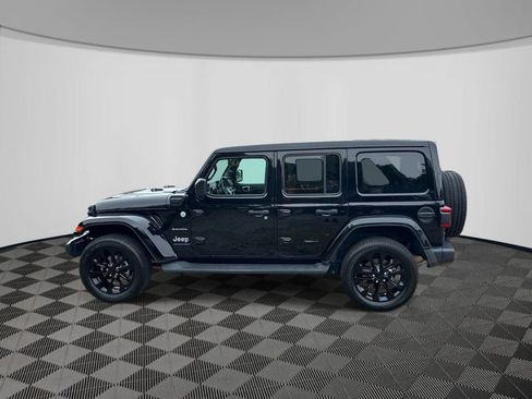 Used 2023 Jeep Wrangler Unlimited Sahara w/ Cold Weather Group AWD/4WD image 4