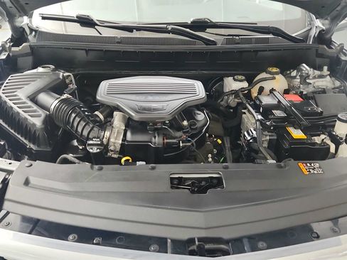 Certified 2023 Cadillac XT6 Premium Luxury w/ LPO, Floor Liner Package AWD/4WD image 16