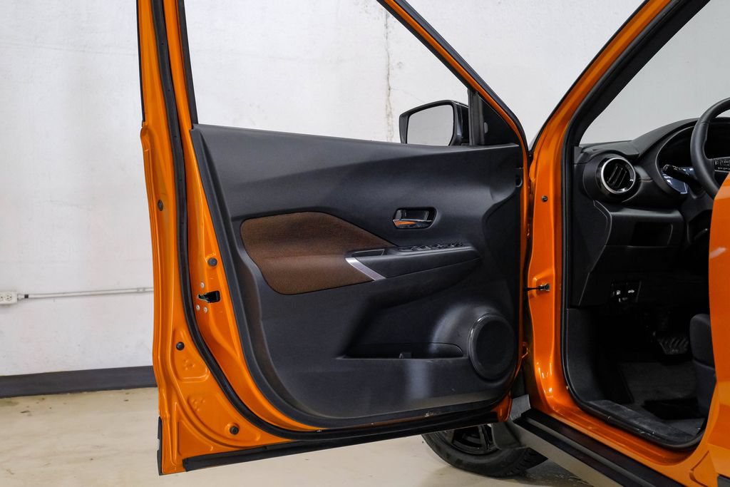 Used 2023 Nissan Kicks SR FWD image 53