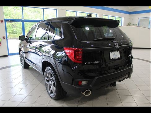 Certified 2023 Honda Passport EX-L image 7