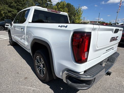 Used 2025 GMC Sierra 1500 SLT AWD/4WD image 10