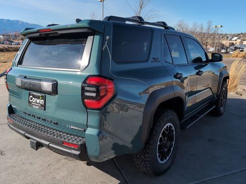 Used 2025 Toyota 4Runner 4WD image 7