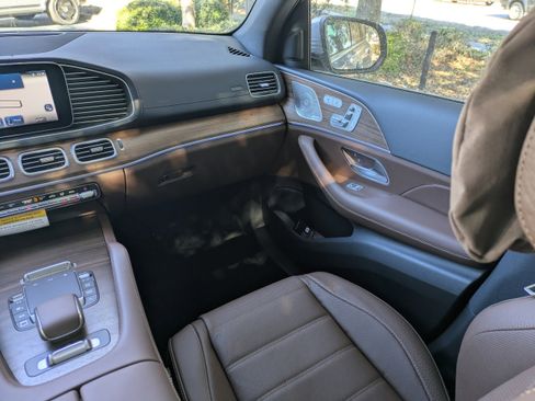 New 2026 Mercedes-Benz GLS 450 4MATIC image 23