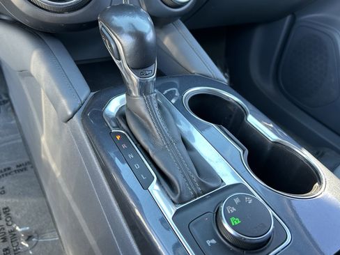 Used 2020 Chevrolet Blazer LT image 25