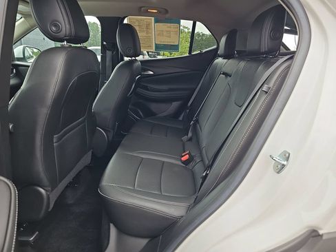 Used 2023 Buick Encore GX Essence w/ Experience Buick Package FWD image 19