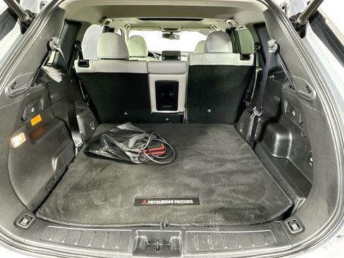Used 2023 Mitsubishi Outlander SEL AWD/4WD image 30