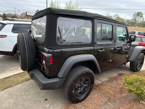 Used 2024 Jeep Wrangler Sport image 8