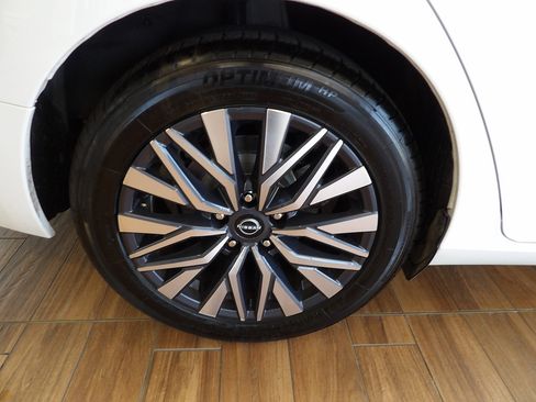 Used 2025 Nissan Altima 2.5 SV FWD image 5