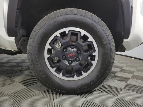 Used 2024 Toyota Tacoma TRD Off-Road AWD/4WD image 11
