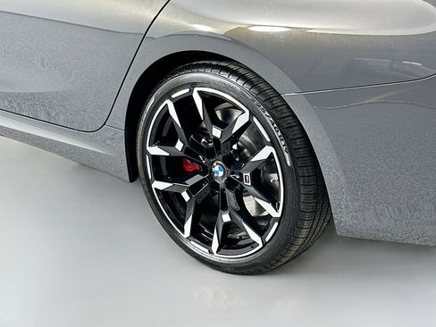 Used 2026 BMW 330i Sedan w/ M Sport Package image 9