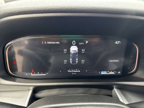 New 2026 Jeep Grand Wagoneer L 4WD w/ Premium Group I image 17