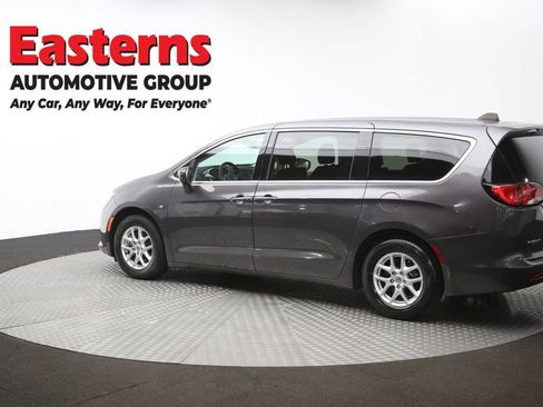 Used 2023 Chrysler Voyager LX image 63