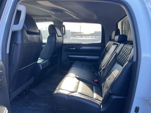Used 2014 Toyota Tundra Platinum image 19
