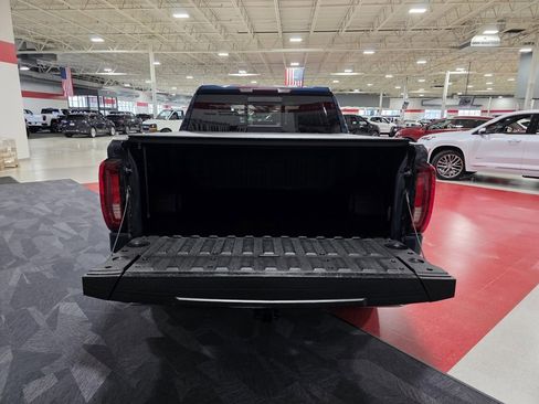 Used 2022 GMC Sierra 1500 SLT w/ SLT Convenience Package image 6