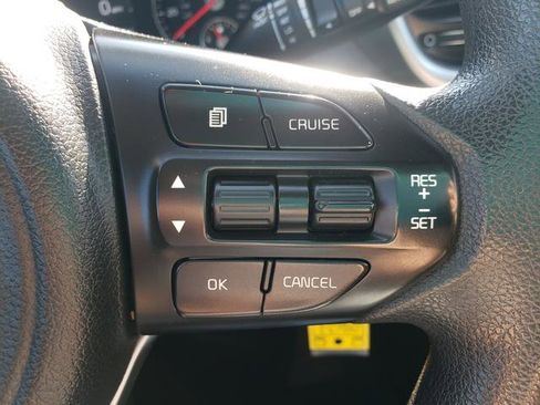 Used 2017 Kia Sorento AWD image 25
