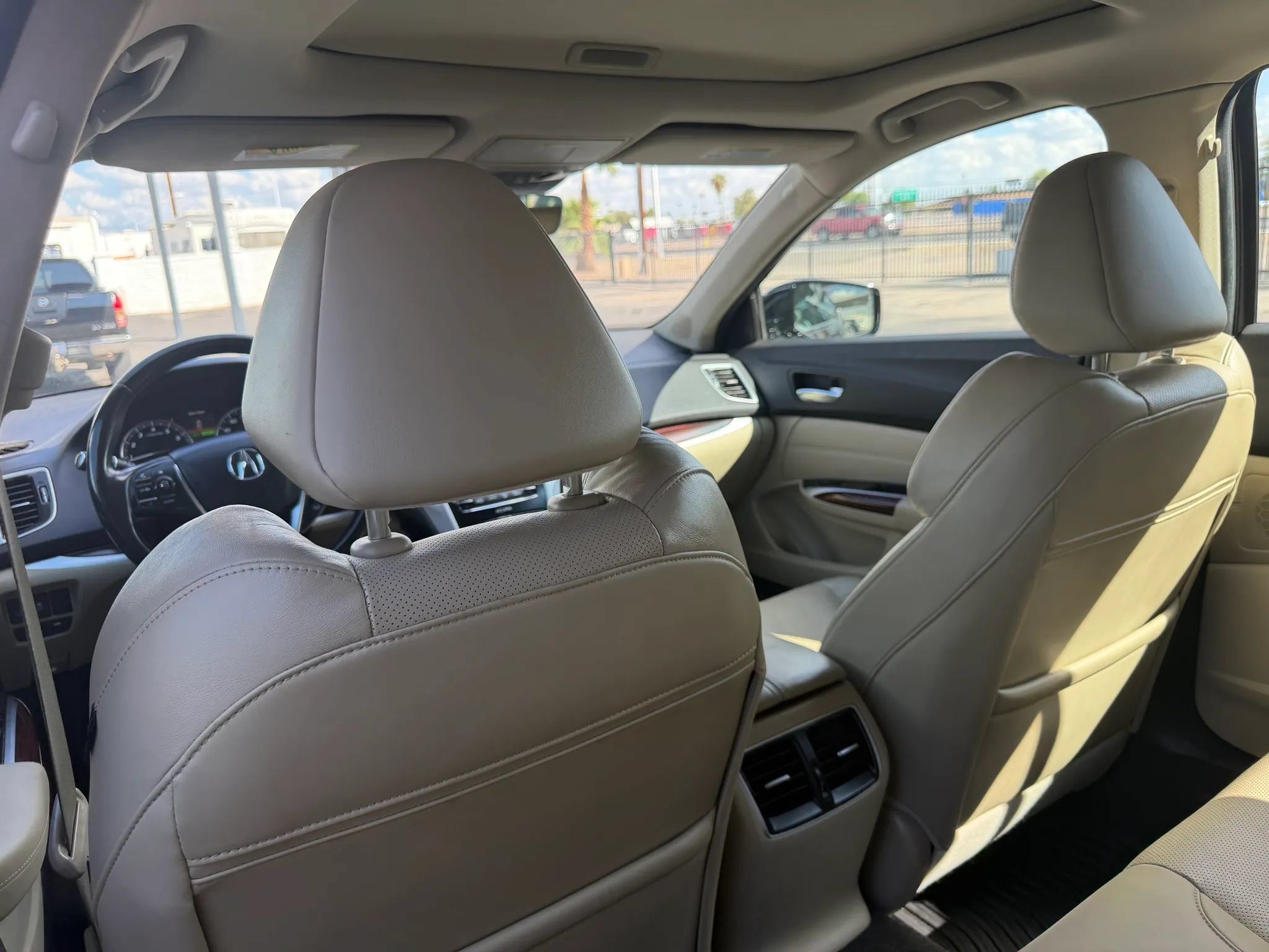 Used 2017 Acura TLX w/ Technology Package FWD image 20