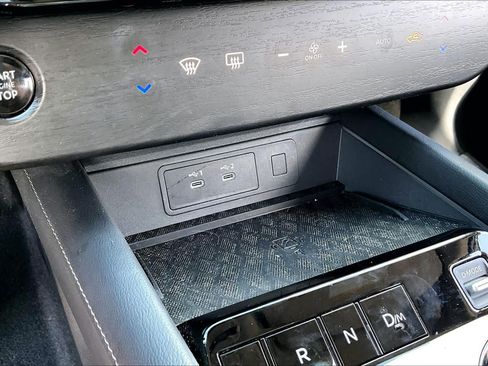 Certified 2025 Nissan Murano SV FWD image 31