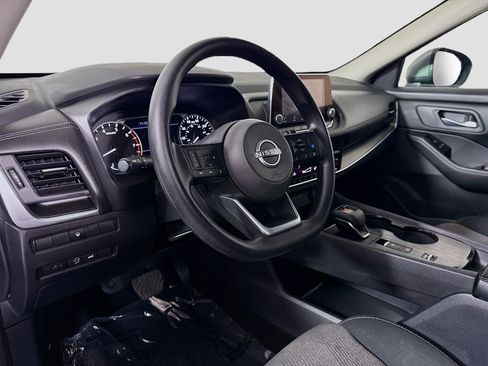 Used 2024 Nissan Rogue SV FWD image 23