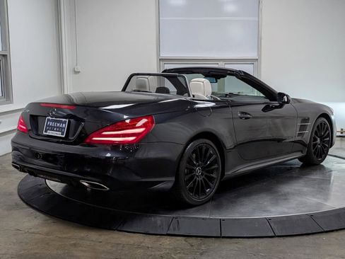 Used 2017 Mercedes-Benz SL 550 image 18