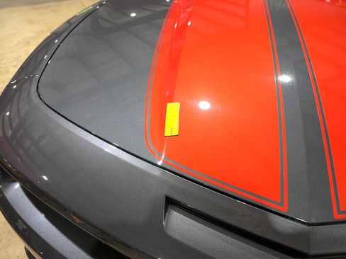 Used 2010 Chevrolet Camaro SS RWD image 27