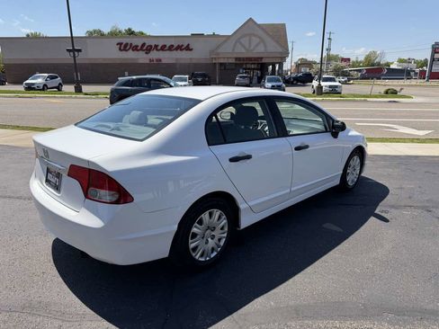 Used 2010 Honda Civic DX-VP image 5